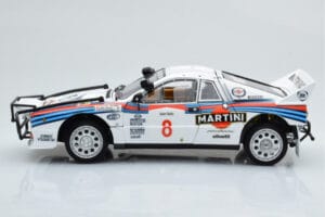 Lancia 037 Martini #8 A. Bettega / M. Perissinot Safari Rally 1985 Kyosho 1:18 08306J Fém – 5. kép a 8-ből