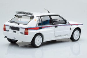 Lancia Delta HF Integrale 6 Fehér Kyosho 1:18 08344E Fém – 4. kép a 8-ből