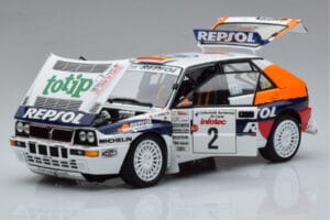 Lancia Delta HF Integrale Evoluzione #2 C. Sainz / L. Moya Tour de Corse 1993 Kyosho 1:18 08348J Fém – 2. kép a 9-ből