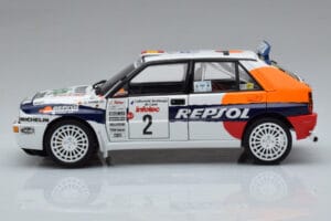 Lancia Delta HF Integrale Evoluzione #2 C. Sainz / L. Moya Tour de Corse 1993 Kyosho 1:18 08348J Fém – 4. kép a 9-ből
