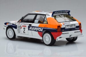 Lancia Delta HF Integrale Evoluzione #2 C. Sainz / L. Moya Tour de Corse 1993 Kyosho 1:18 08348J Fém – 6. kép a 9-ből