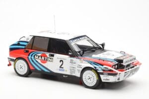 Lancia Delta Integrale 16V #2 M. Biasion / T. Siviero Rally Safari 1990 IXO 1:18 18RMC139A Fém – 4. kép a 6-ből