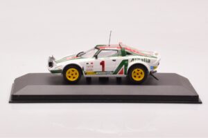 Lancia Stratos #1 S. Munari / S. Maiga Rally Monte Carlo 1977 Minichamps 1:43