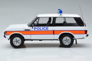 Land Rover Range Rover Rendőrség Almost Real 1:18 810115 Fém – 4. kép a 9-ből