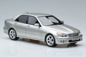 Lexus IS200 XE10 Ezüst Otto 1:18 OT991 Gyanta – 4. kép a 6-ből
