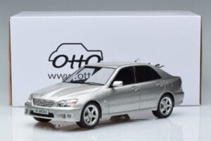 Lexus IS200 XE10 Ezüst Otto 1:18 OT991 Gyanta – 6. kép a 6-ből