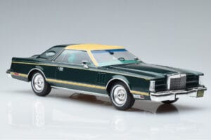 Lincoln Continental Mark V Sötétzöld MCG 1:18 MCG18404 Fém – 4. kép a 6-ből