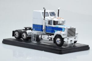 Mack Superliner Magnum Fehér Kék IXO 1:43 TR165 Fém – 4. kép a 6-ből