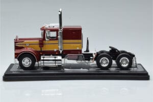 Marmon CHDT Piros-Arany IXO 1:43 TR157 Fém – 3. kép a 6-ből