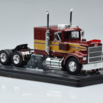 Marmon CHDT Piros-Arany IXO 1:43 - image 4 of 6