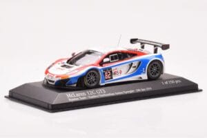 McLaren 12C GT3 #82 Russian Team A. Vasiliev / D. Vasiliauskas / M. Asmer / B. Spengler Spa 24 Hours 2014 Minichamps 1:43 437 – 2. kép a 4-ből