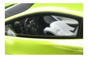 McLaren Artura GT Spirit 1:18 GT400 Gyanta – 10. kép a 11-ből