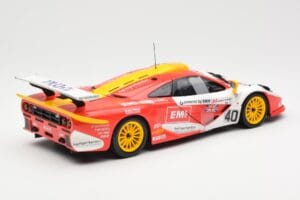 McLaren F1 GTR #40 J. O'Rourke / M. Sugden / P. Auberlein EMI 24 Hours of Le Mans 1996 UT Models 1:18 39820 Fém – 2. kép a 6-ből