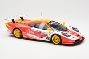 McLaren F1 GTR #40 J. O'Rourke / M. Sugden / P. Auberlein EMI 24 Hours of Le Mans 1996 UT Models 1:18 39820 Fém – 4. kép a 6-ből