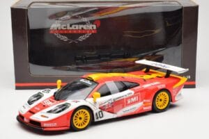 McLaren F1 GTR #40 J. O'Rourke / M. Sugden / P. Auberlein EMI 24 Hours of Le Mans 1996 UT Models 1:18 39820 Fém – 6. kép a 6-ből