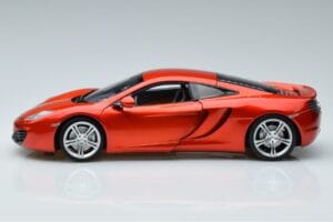 McLaren MP4-12C Stig Top Gear Figurával Minichamps 1:18 519101330 Fém – 4. kép a 7-ből