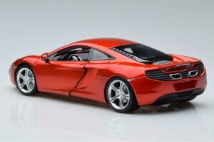 McLaren MP4-12C Stig Top Gear Figurával Minichamps 1:18 519101330 Fém – 6. kép a 7-ből