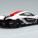 McLaren P1 GTR Fényes Fehér Piros Csíkokkal AUTOart 1:18 - image 3 of 7