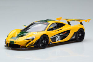 McLaren P1 GTR Sárga Zöld Csíkokkal AUTOart 1:18