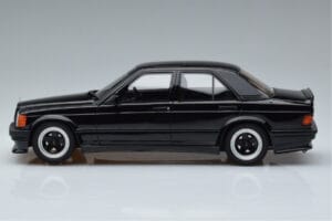 Mercedes 190E W201 2.3 AMG The Hammer Otto 1:18 OT754 Gyanta – 3. kép a 6-ből