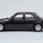 Mercedes 190E W201 2.5-16 Evo I Fekete Otto 1:18 - image 3 of 6