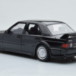 Mercedes 190E W201 2.5-16 Evo I Fekete Otto 1:18 - image 5 of 6