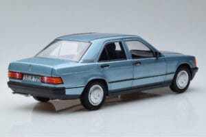 Mercedes 190E W201 Világoskék Norev 1:18 183828 Fém – 3. kép a 7-ből