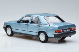 Mercedes 190E W201 Világoskék Norev 1:18 183828 Fém – 6. kép a 7-ből