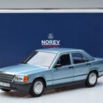 Mercedes 190E W201 Világoskék Norev 1:18 - image 7 of 7