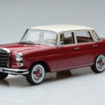 Mercedes 200 W110 Piros Norev 1:18