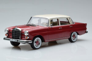 Mercedes 200 W110 Piros Norev 1:18