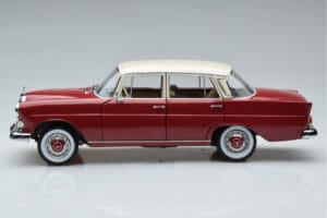 Mercedes 200 W110 Piros Norev 1:18 183706 Fém – 5. kép a 7-ből