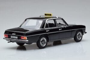 Mercedes 200 W115 Taxi Norev 1:18 183776 Fém – 3. kép a 7-ből