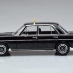 Mercedes 200 W115 Taxi Norev 1:18 183776 Fém - image 4 of 7