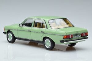 Mercedes 200 W123 Zöld Norev 1:18 183796 Fém – 6. kép a 7-ből