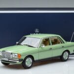 Mercedes 200 W123 Zöld Norev 1:18 183796 Fém - image 7 of 7