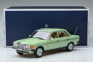 Mercedes 200 W123 Zöld Norev 1:18 183796 Fém – 7. kép a 7-ből