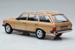 Mercedes 200T S123 AMG Package Bézs Norev 1:18 183739 Fém – 7. kép a 9-ből