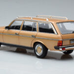 Mercedes 200T S123 Bézs Norev 1:18 - image 7 of 9