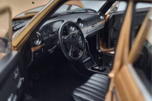 Mercedes 200T S123 Bézs Norev 1:18 183738 Fém – 8. kép a 9-ből