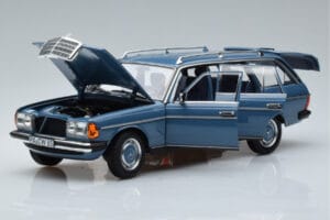 Mercedes 200T S123 Kék Norev 1:18 183737 Fém – 2. kép a 7-ből