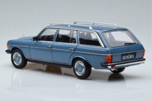 Mercedes 200T S123 Kék Norev 1:18 183737 Fém – 6. kép a 7-ből