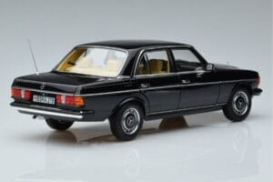 Mercedes 230E W123 Limitált Kiadás Norev 1:18 183711 Fém – 3. kép a 8-ből