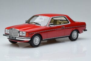 Mercedes 280 CE C123 Piros Otto 1:18 OT145 Gyanta