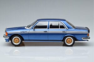 Mercedes 280 E AMG W123 Kék Otto 1:18 OT221 Gyanta – 3. kép a 6-ből