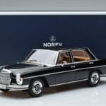 Mercedes 280 SE W108 Fekete Norev 1:18 183762 Fém - image 7 of 7