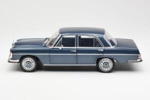 Mercedes 280 SE W108 Sötétkék Metál Norev 1:18 183534 Fém – 4. kép a 8-ből