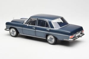 Mercedes 280 SE W108 Sötétkék Metál Norev 1:18 183534 Fém – 7. kép a 8-ből