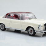 Mercedes 280 SE W108 Fehér AUTOart 1:18 - image 6 of 8