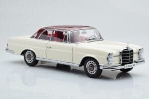 Mercedes 280 SE W108 Fehér AUTOart 1:18 76287 Fém – 6. kép a 8-ből